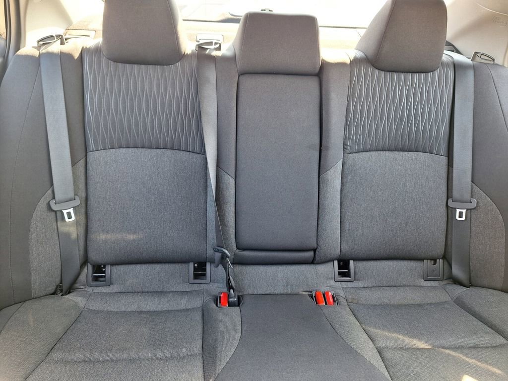 Used 2025 Toyota Camry SE image 29