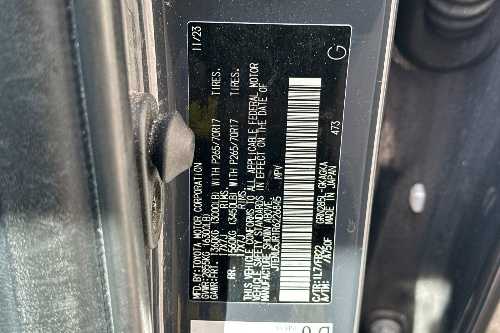 Used 2024 Toyota 4Runner SR5 AWD/4WD image 41