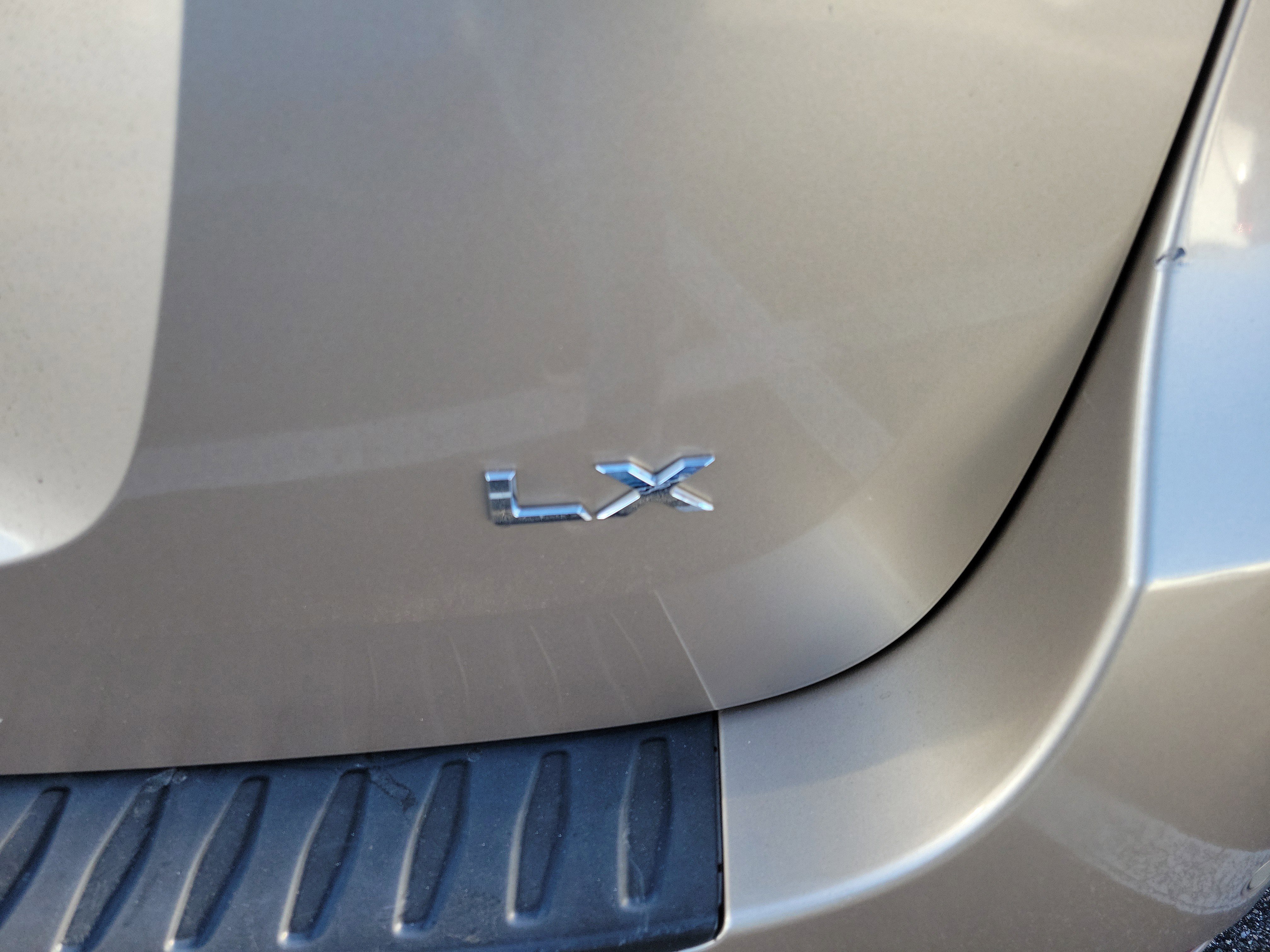 Used 2016 Kia Sedona LX w/ LX Convenience Package image 20