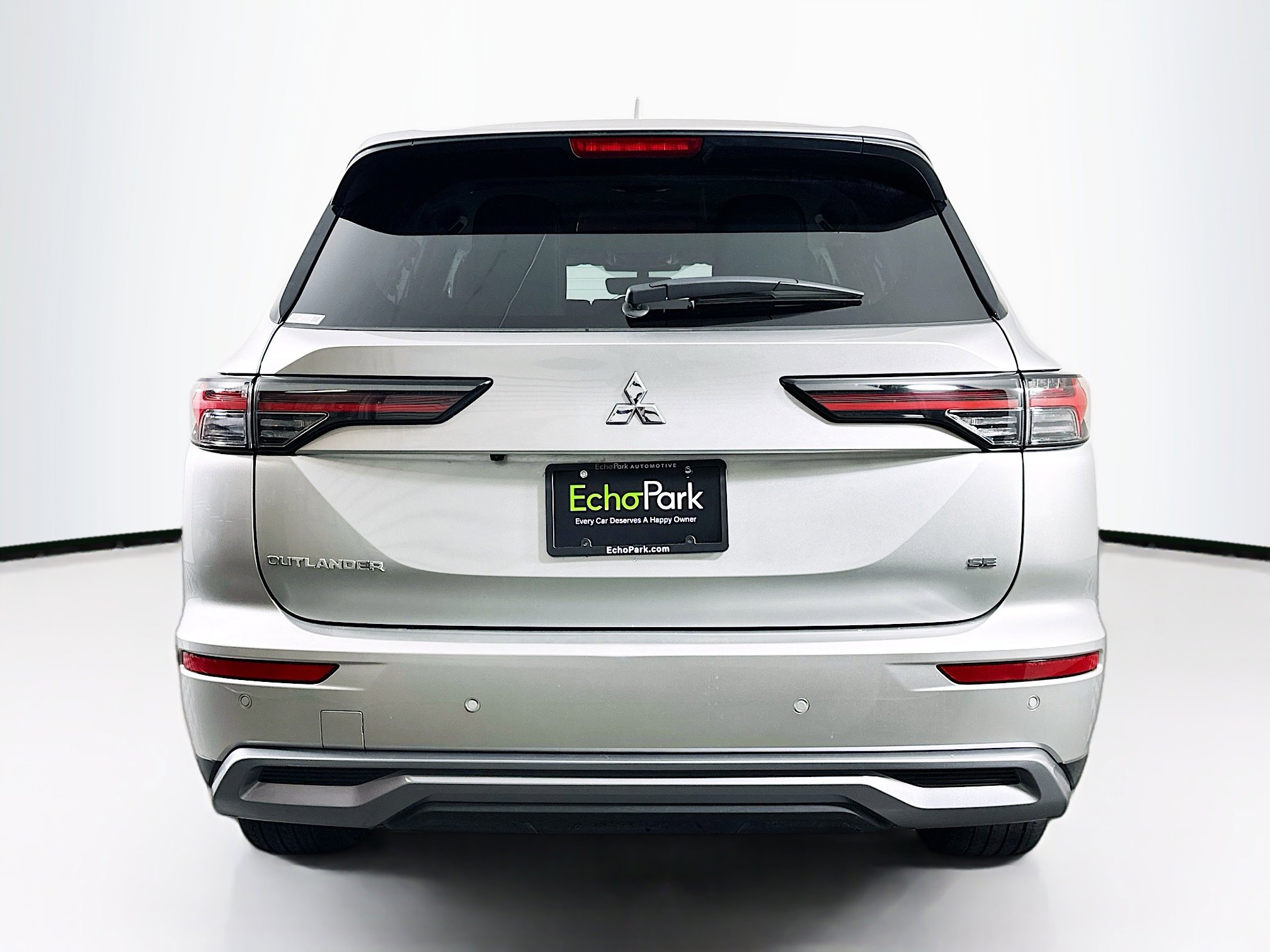 Used 2025 Mitsubishi Outlander SE image 7