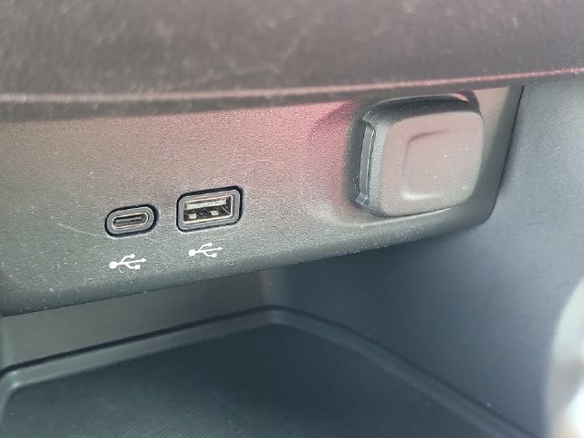 Certified 2024 Buick Envista Sport Touring FWD image 22