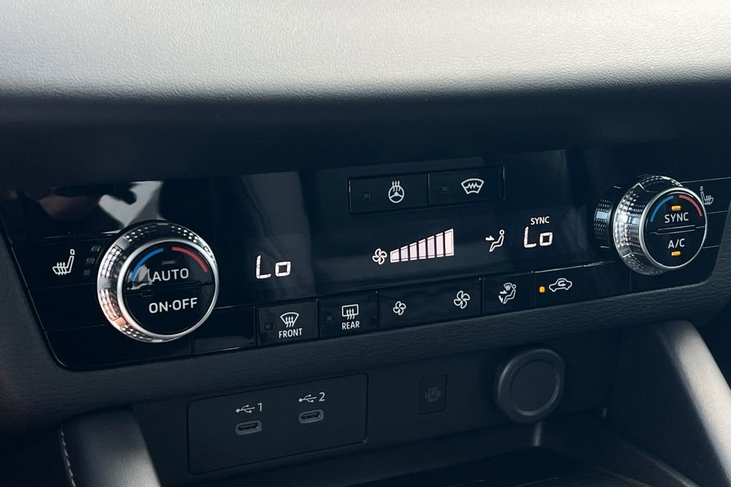 New 2026 Mitsubishi Outlander SE AWD/4WD image 21