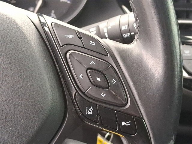 Used 2018 Toyota C-HR XLE image 20