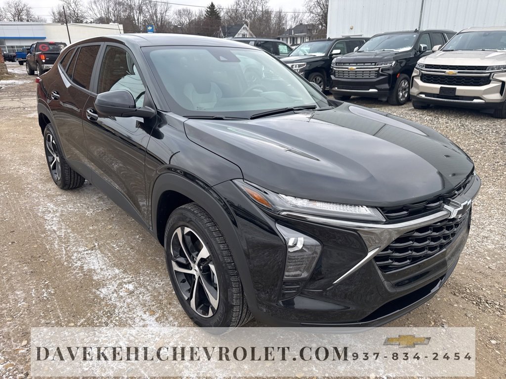 Used 2025 Chevrolet Trax RS w/ Driver Confidence Package image 8