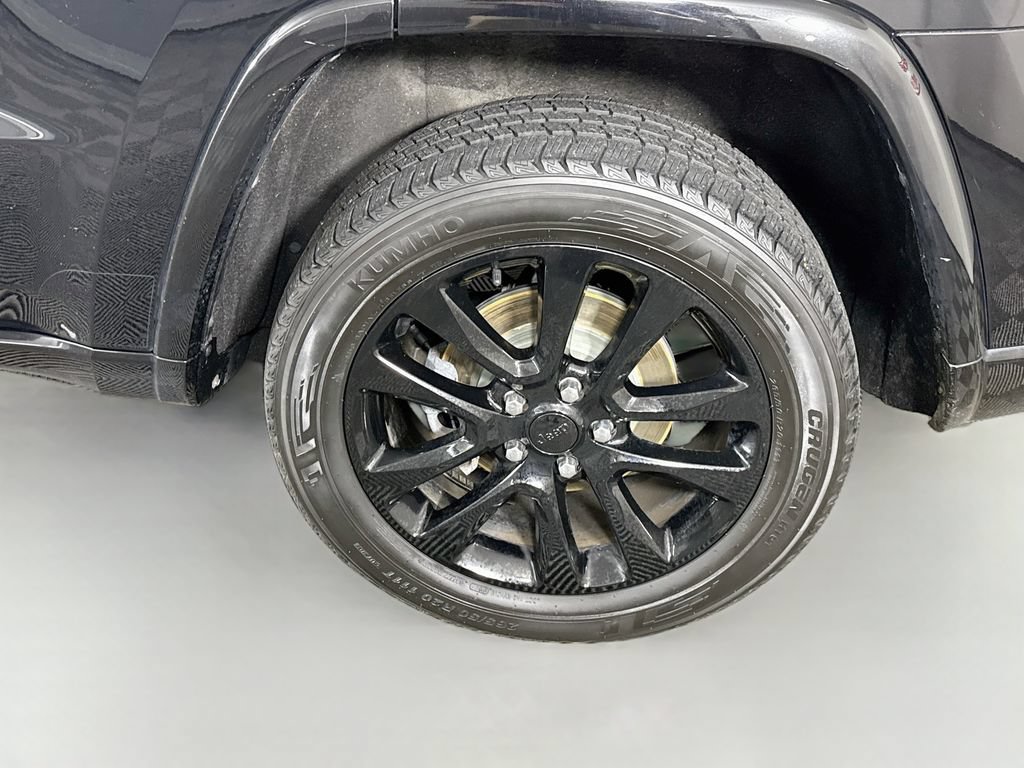 Used 2020 Jeep Grand Cherokee Altitude AWD/4WD image 35