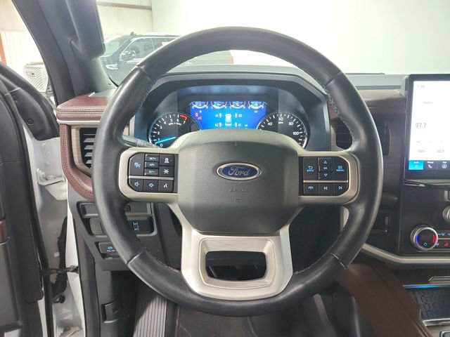 Used 2024 Ford Expedition Limited image 20