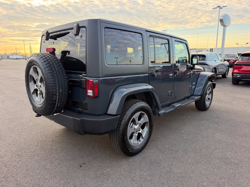 Used 2017 Jeep Wrangler Unlimited Sahara w/ Connectivity Group AWD/4WD image 6