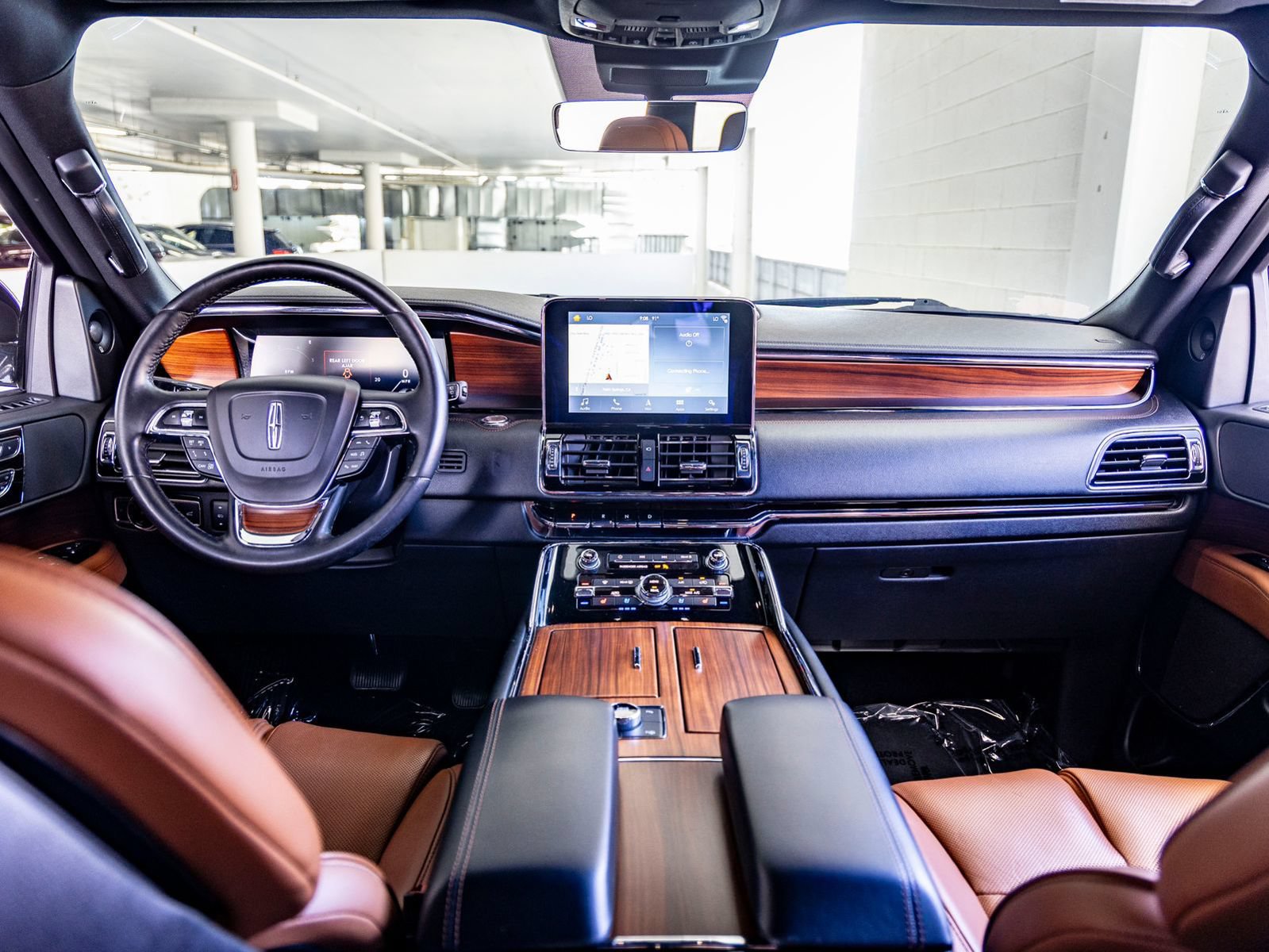 Used 2018 Lincoln Navigator L Reserve w/ Technology Package AWD/4WD image 26