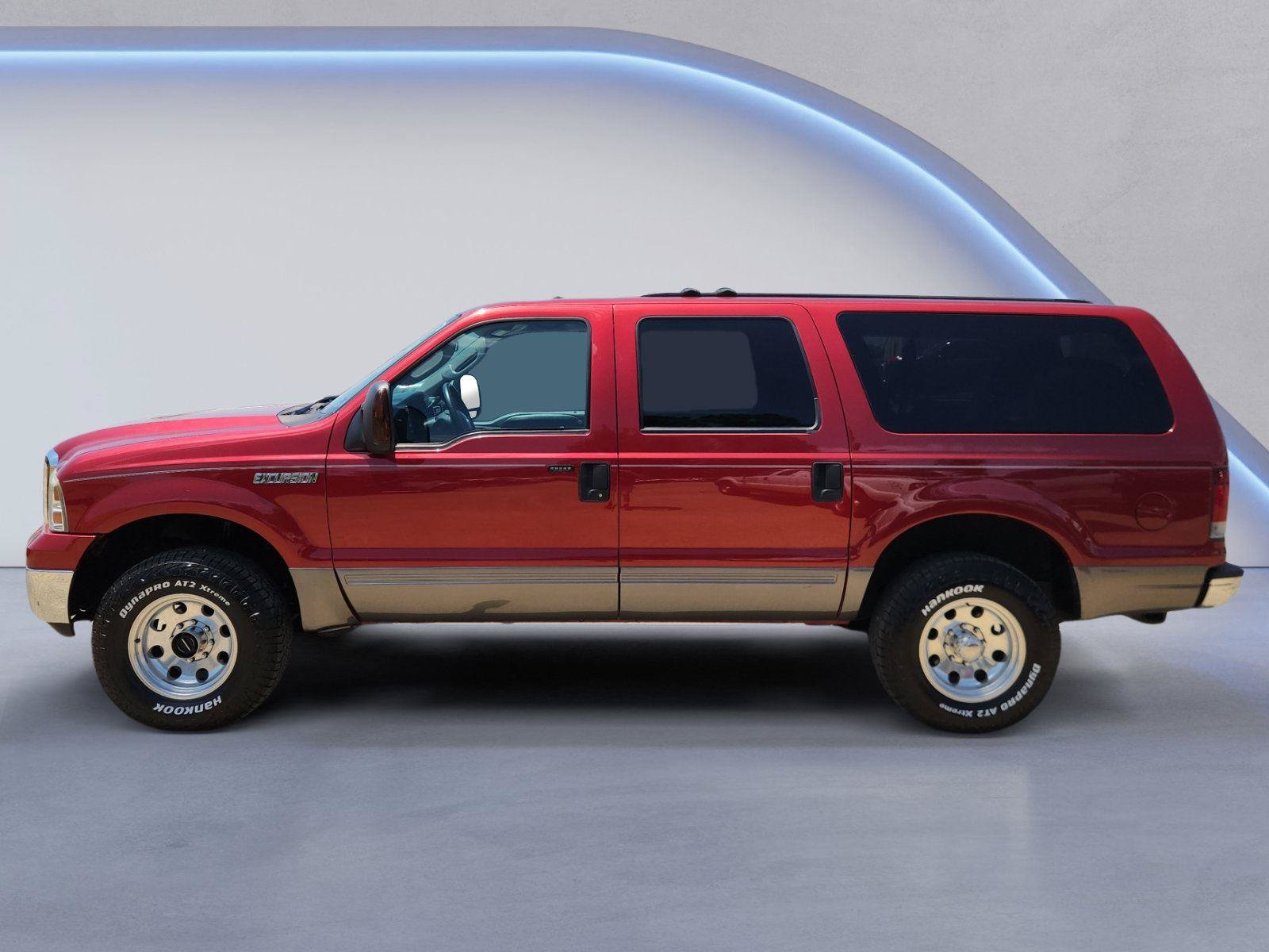Used 2005 Ford Excursion XLT AWD/4WD image 6