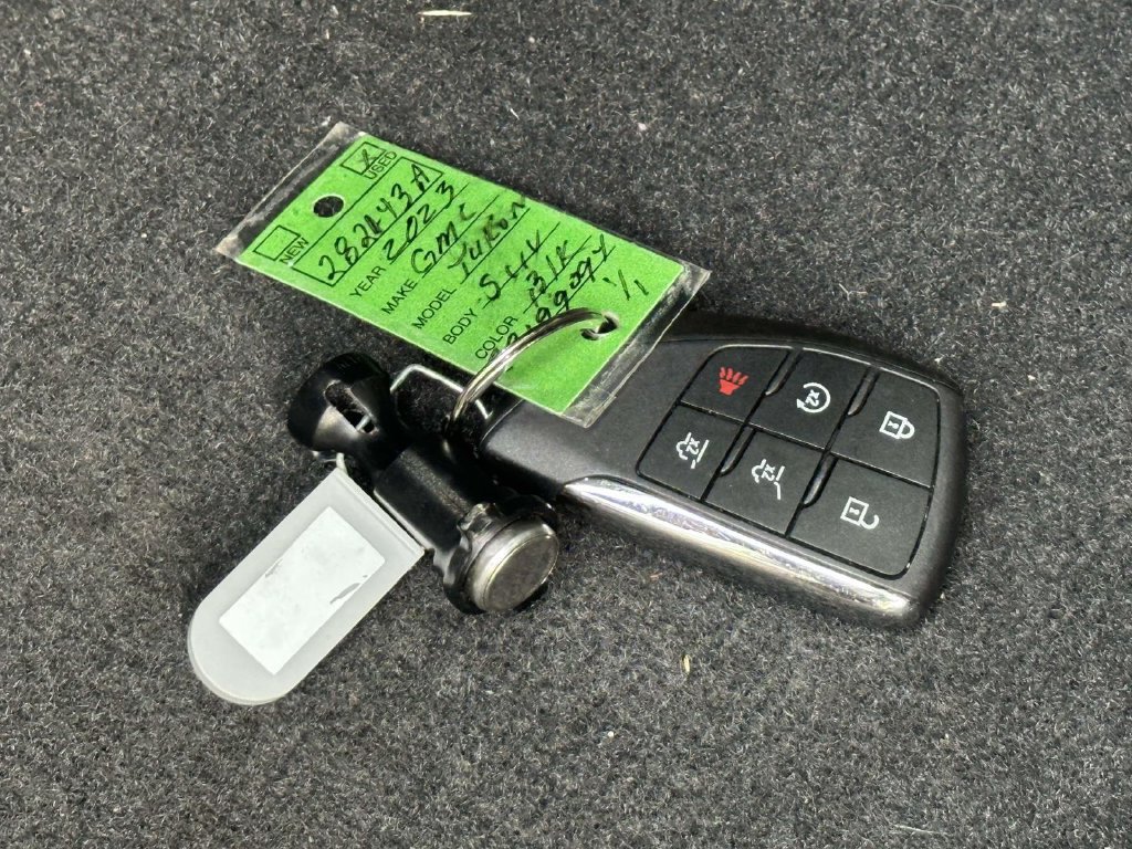 Used 2023 GMC Yukon Denali Ultimate AWD/4WD image 19