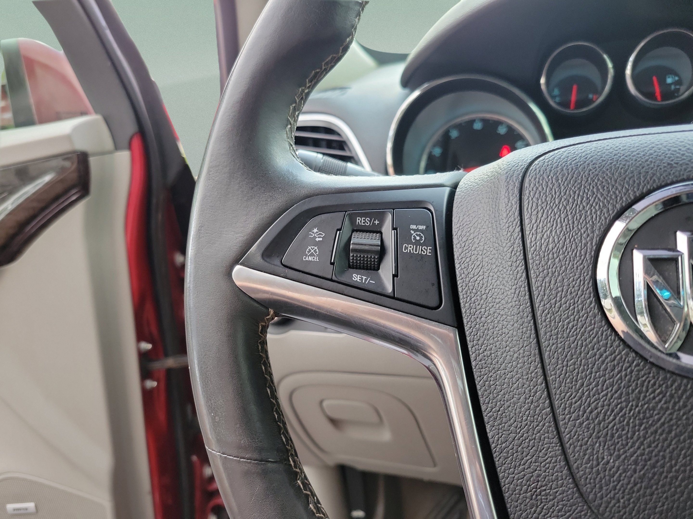 Used 2015 Buick Encore Premium FWD image 14