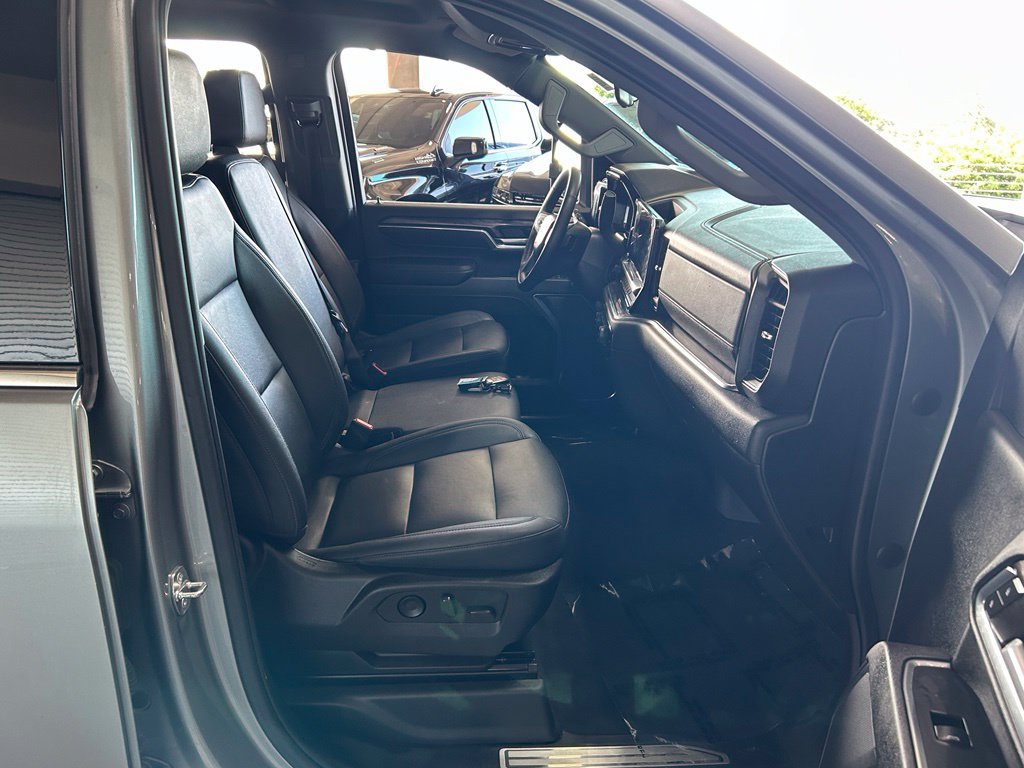 Used 2024 Chevrolet Silverado 2500 LTZ AWD/4WD image 37