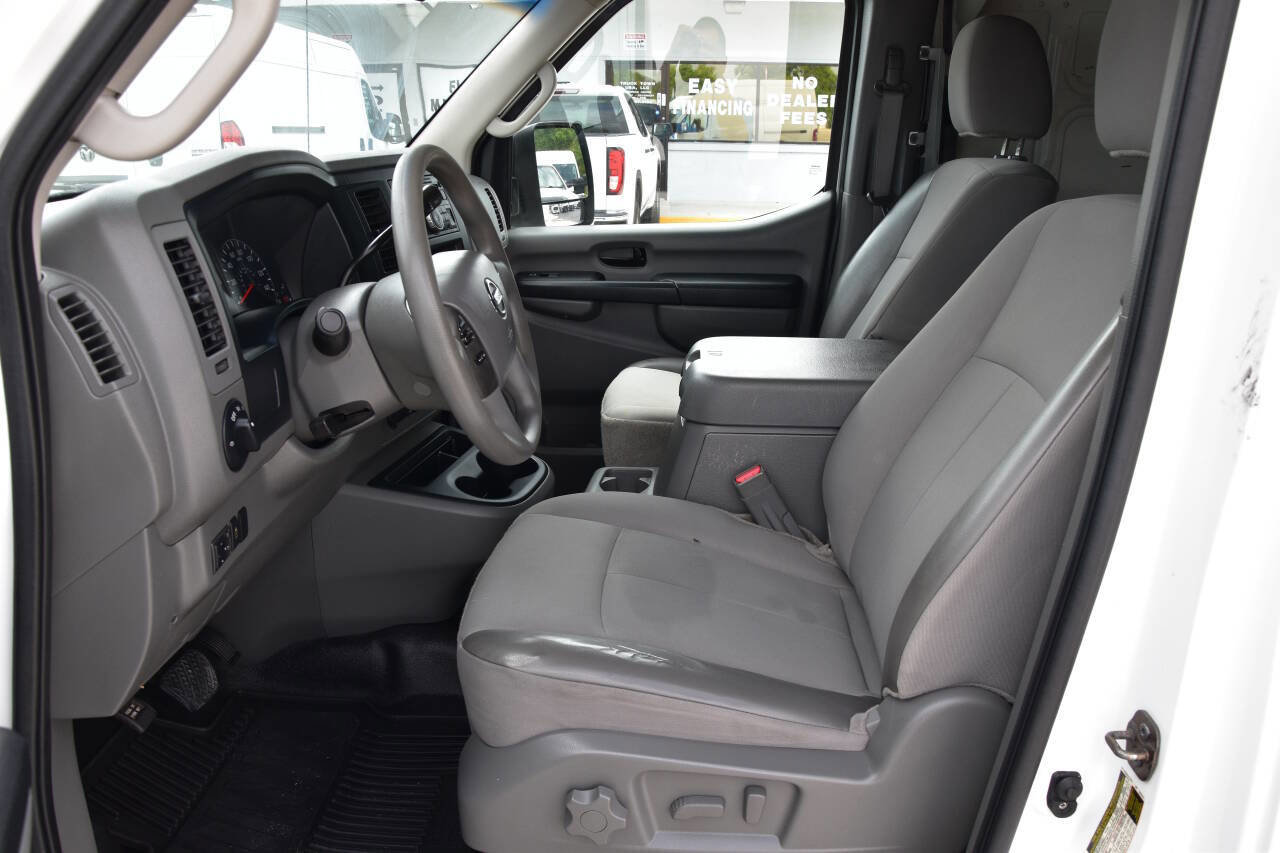 Used 2012 Nissan NV 2500 SV image 9