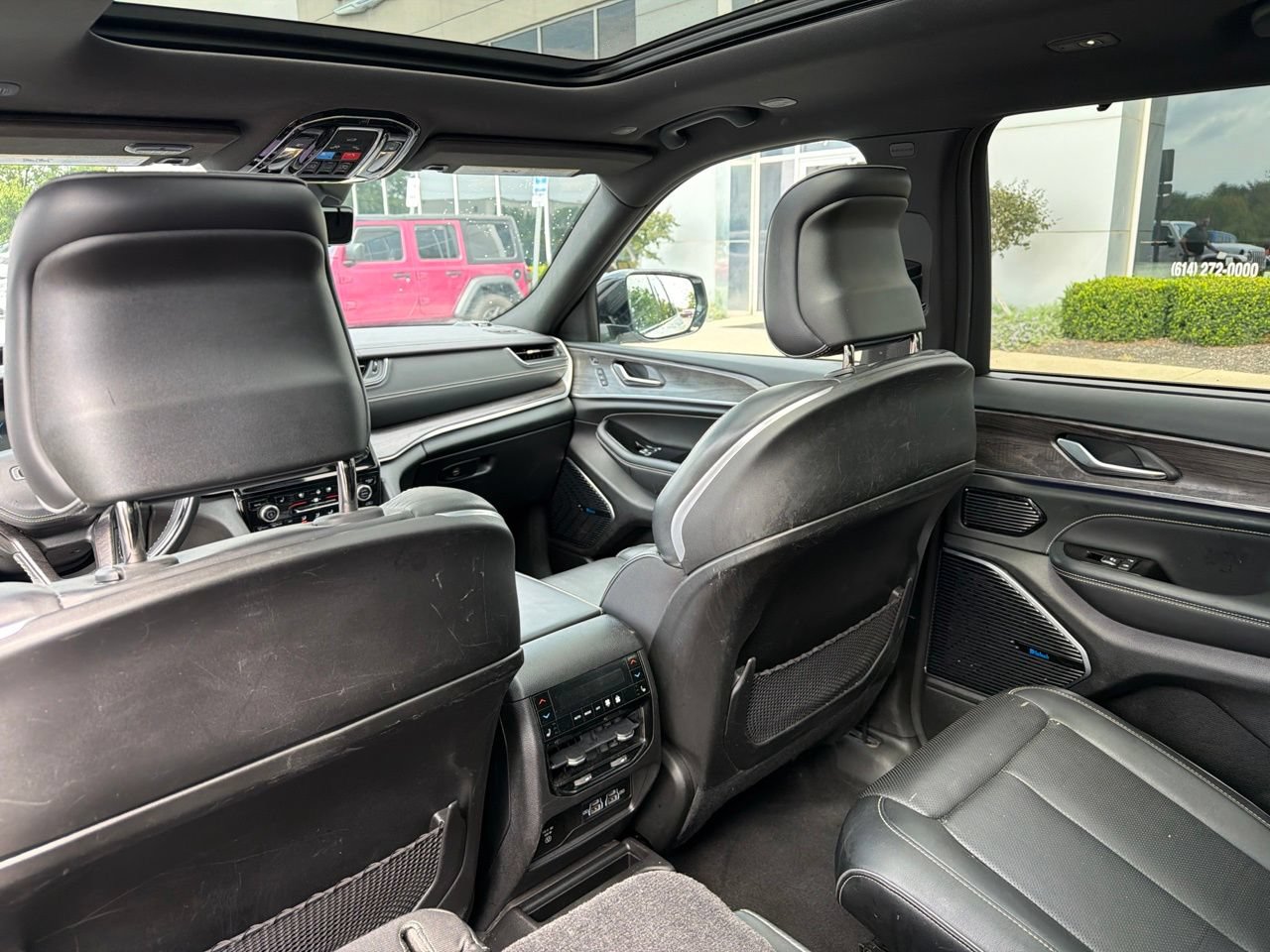 Used 2022 Jeep Grand Cherokee L Overland w/ Advanced Protech Group III AWD/4WD image 25