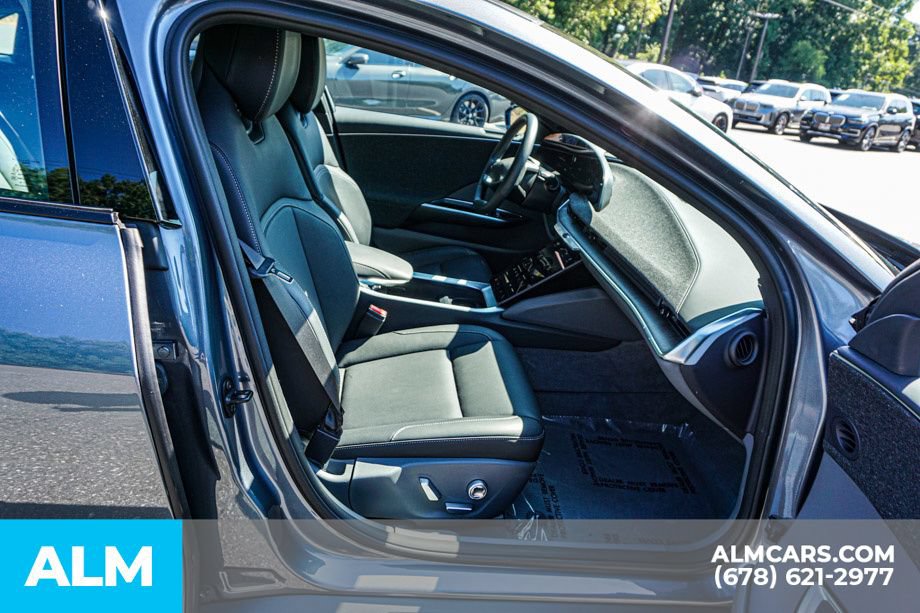 Used 2024 Lucid Air Pure RWD image 22