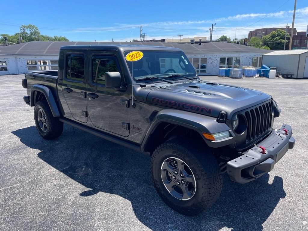 Used 2023 Jeep Gladiator Rubicon w/ LED Lighting Group AWD/4WD image 3
