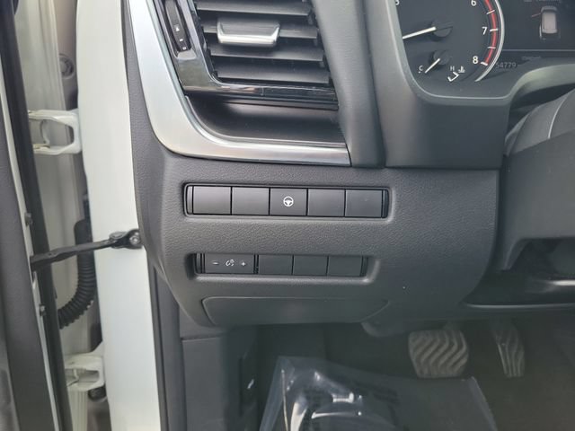 Used 2021 Nissan Rogue SV FWD image 21