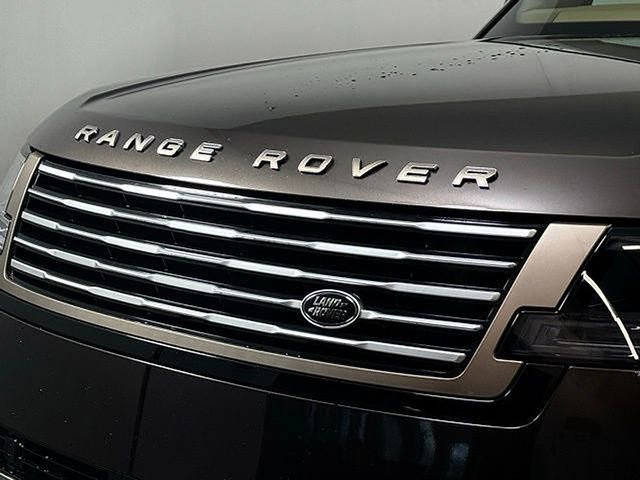 New 2026 Land Rover Range Rover SV AWD/4WD image 12
