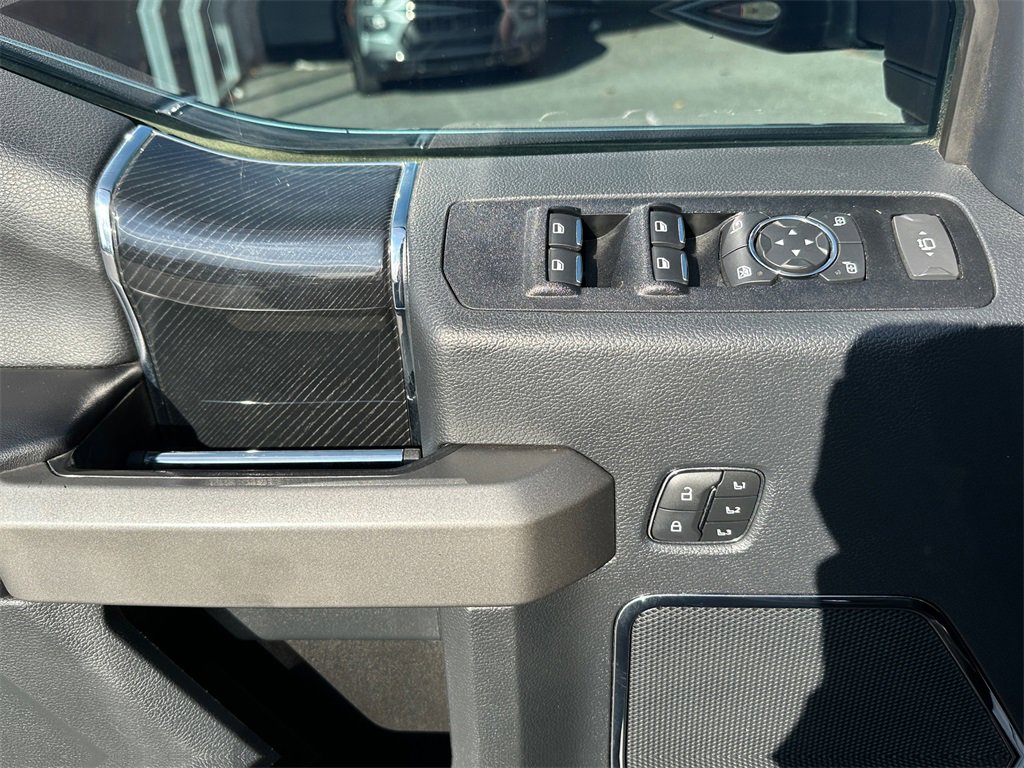 Used 2022 Ford F350 Platinum w/ FX4 Off-Road Package image 23