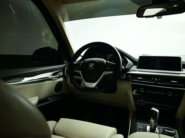 Used 2015 BMW X5 xDrive35d image 38