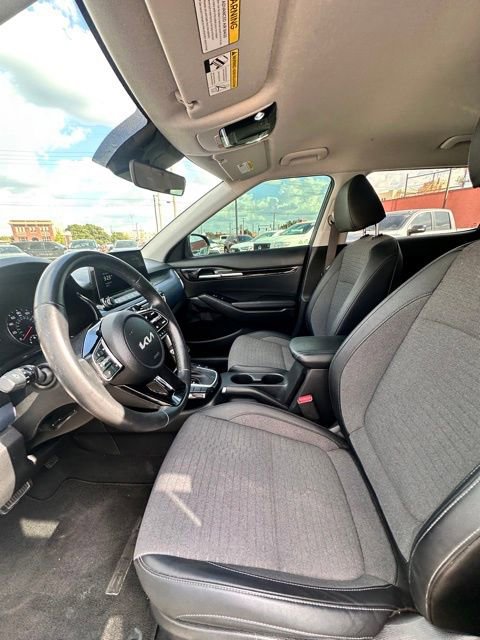 Used 2023 Kia Seltos Nightfall Edition image 25