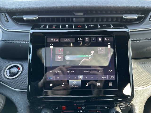 New 2025 Jeep Grand Cherokee Altitude image 38