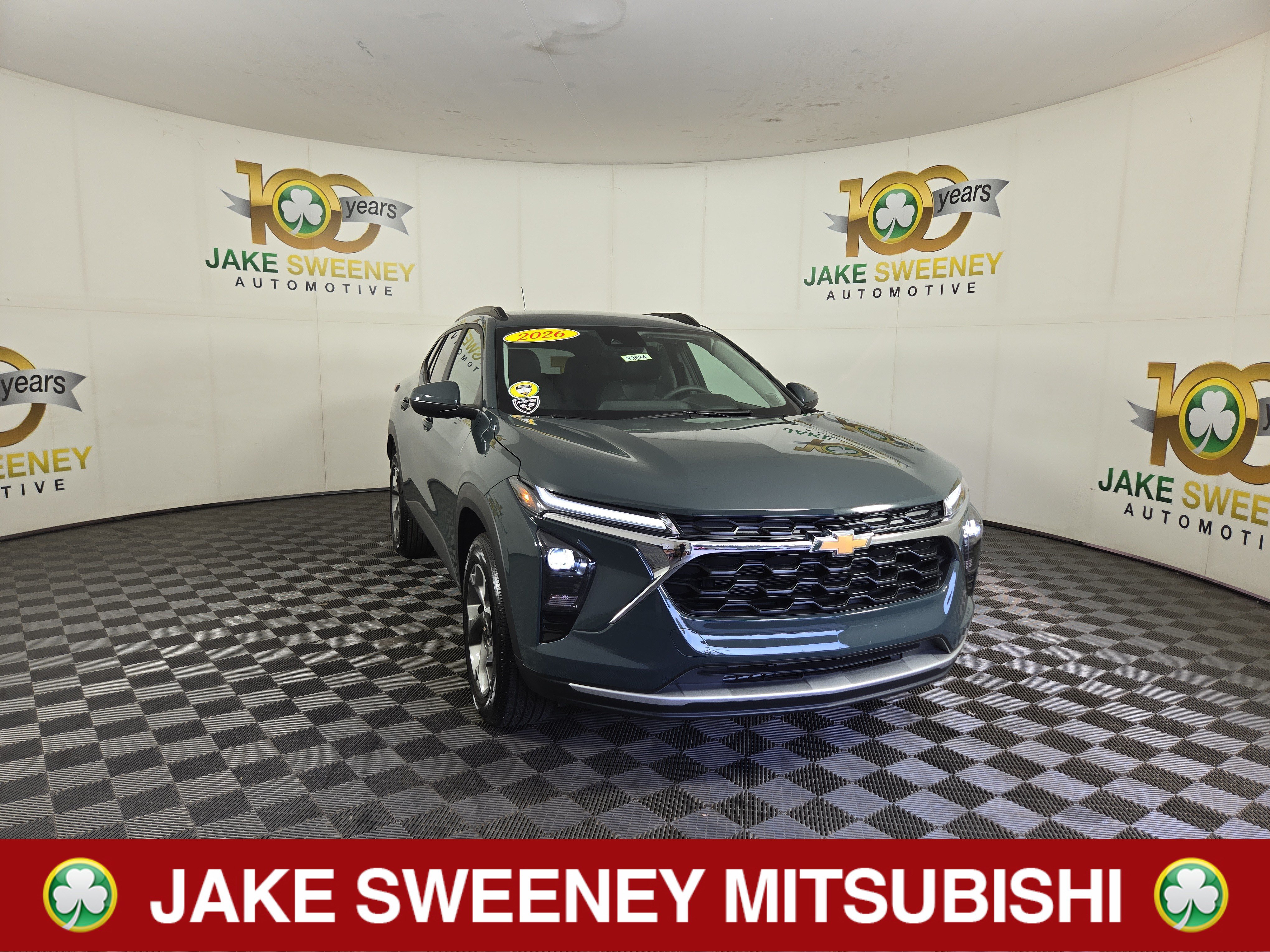 Used 2026 Chevrolet Trax LT FWD image 1