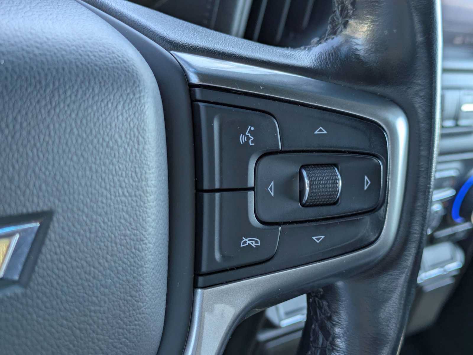 Used 2020 Chevrolet Silverado 1500 LT w/ All-Star Edition AWD/4WD image 25