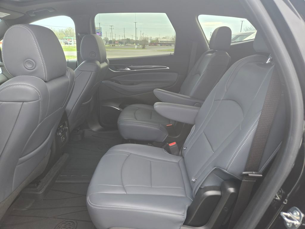 Used 2024 Buick Enclave Essence w/ Experience Buick Package FWD image 8