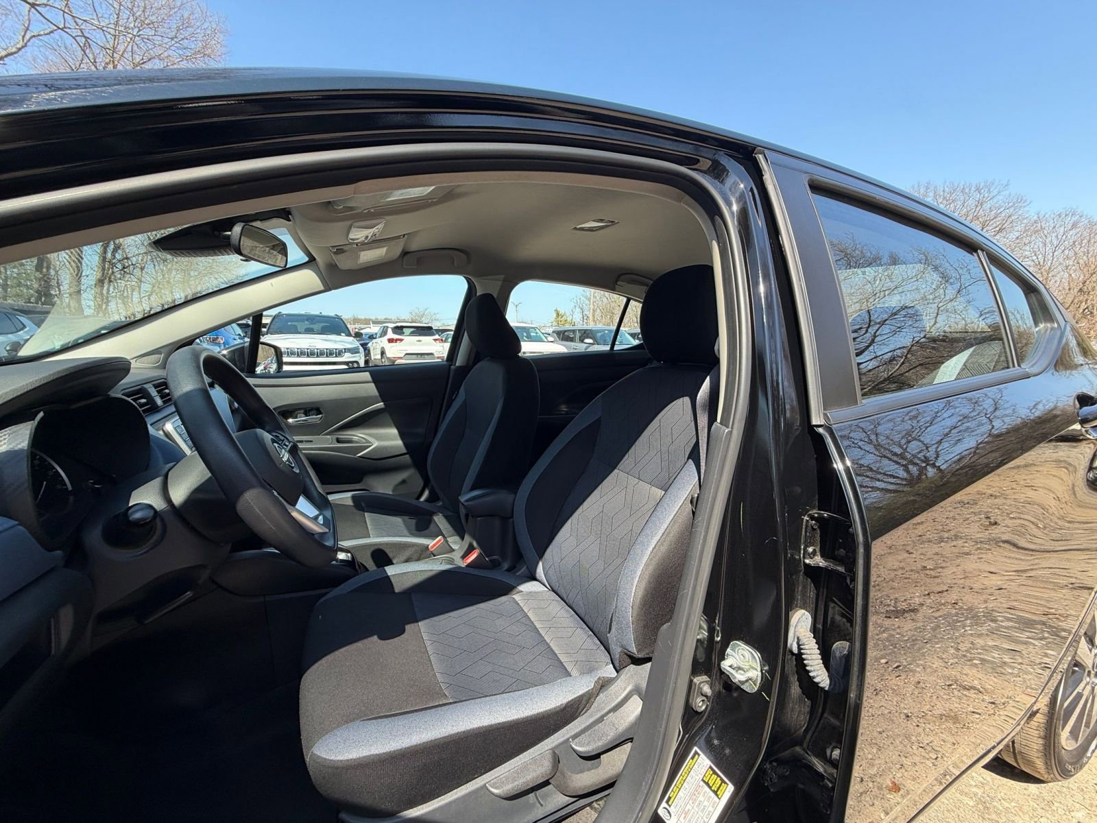 Used 2025 Nissan Versa SV FWD image 24