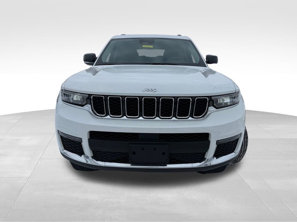 Used 2023 Jeep Grand Cherokee L Limited image 2