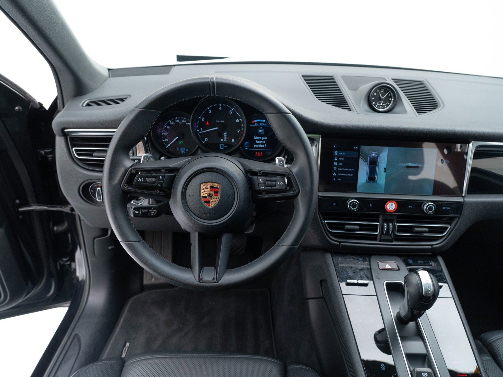 Certified 2023 Porsche Macan AWD/4WD image 26