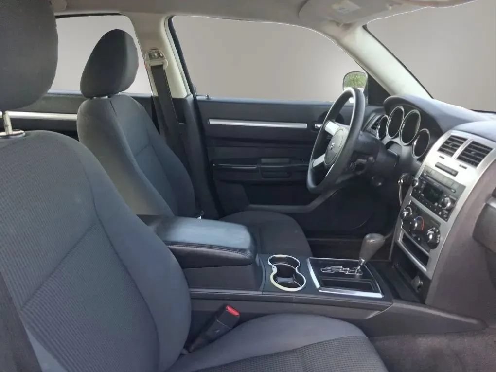 Used 2010 Dodge Charger SXT RWD image 35