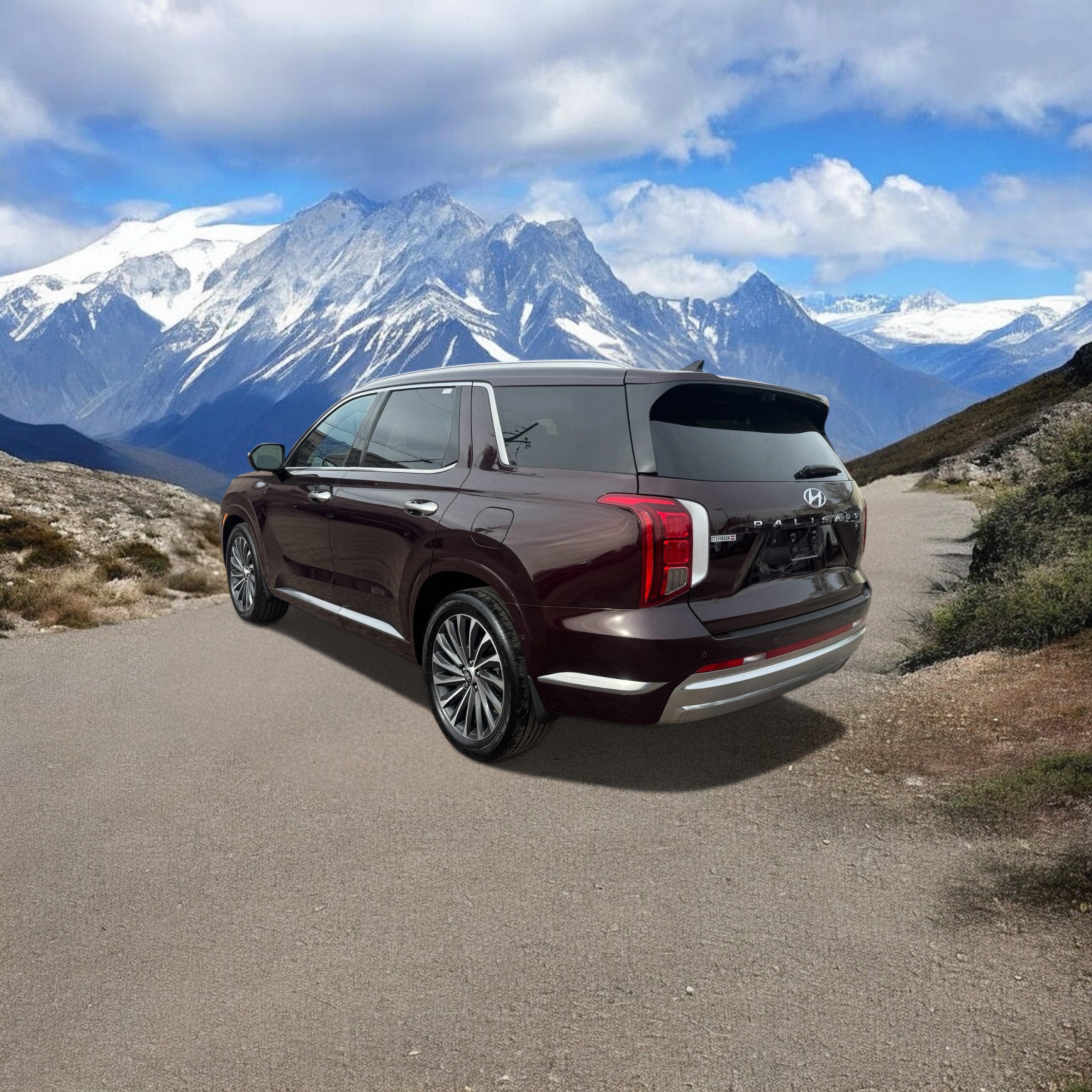 Used 2023 Hyundai Palisade Calligraphy w/ Cargo Package image 3