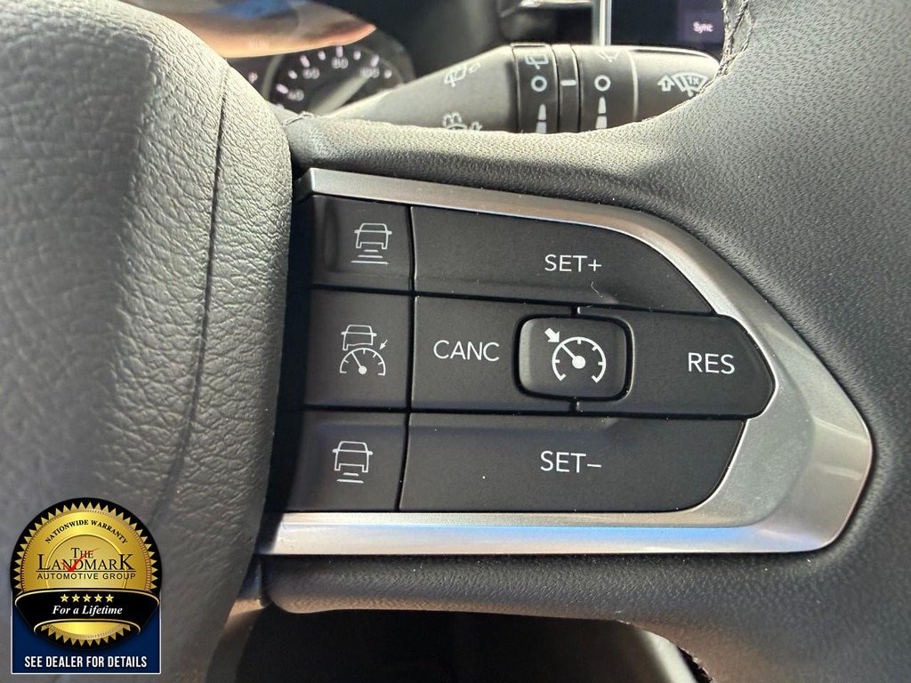 Used 2025 Jeep Compass Limited AWD/4WD image 11