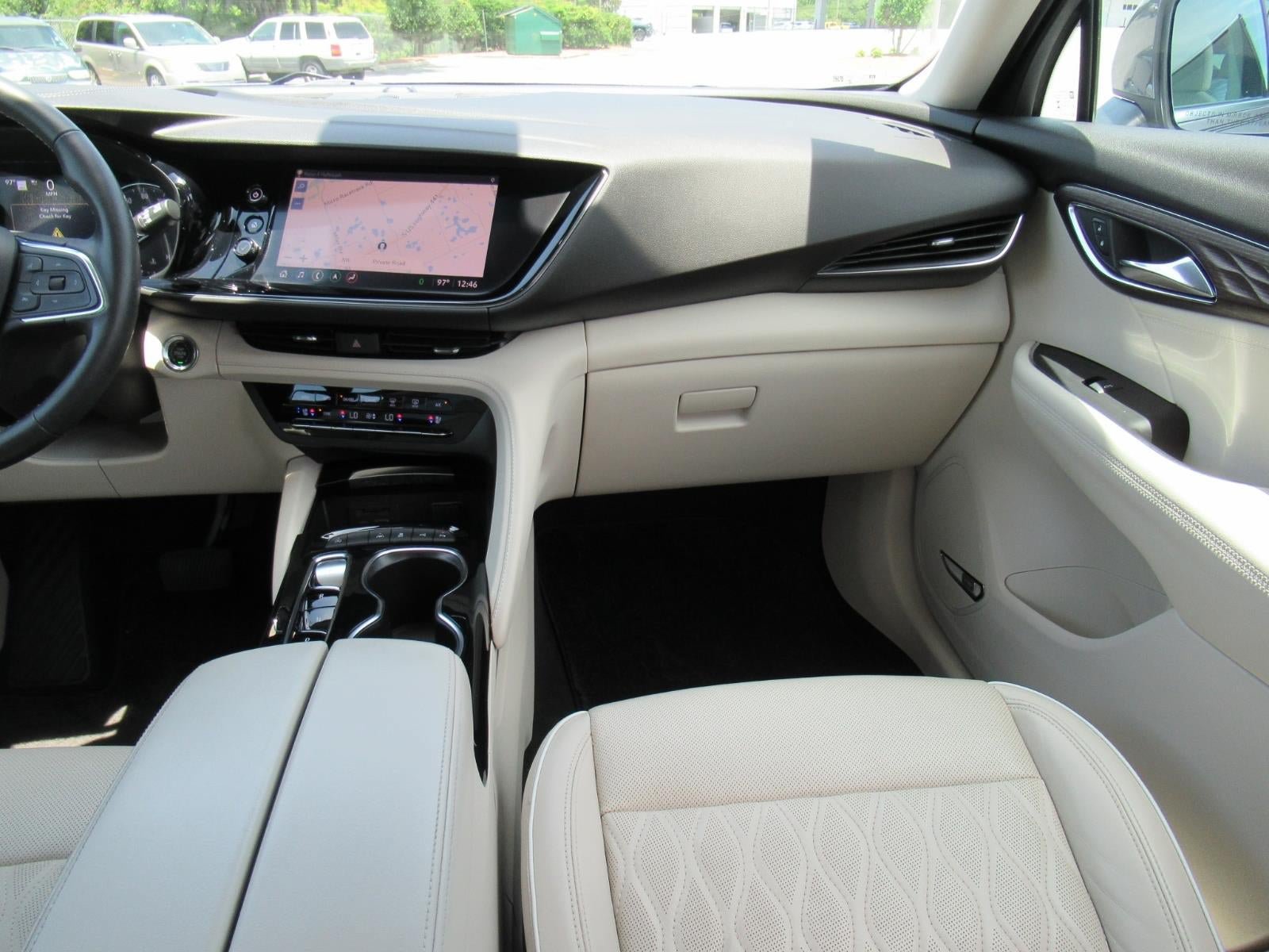 Used 2021 Buick Envision Avenir w/ Technology Package II FWD image 14