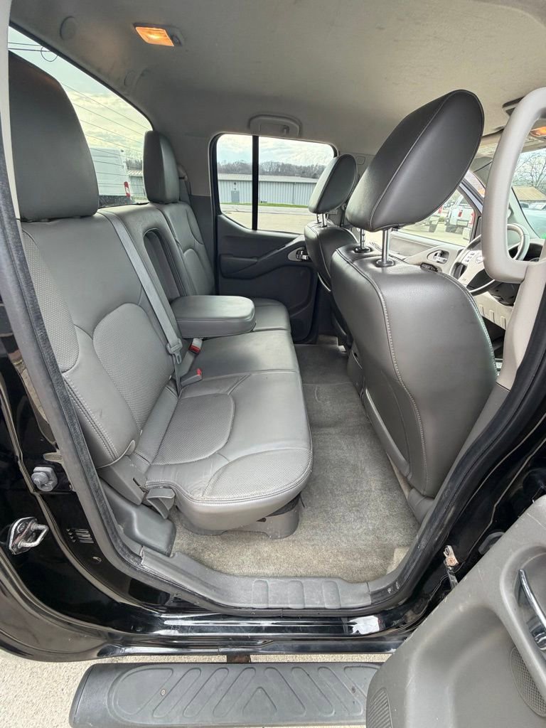 Used 2013 Nissan Frontier SL image 25