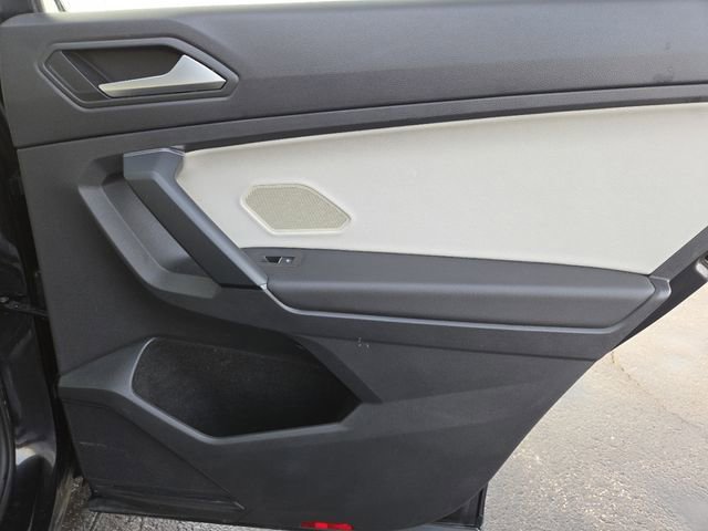 Used 2019 Volkswagen Tiguan S image 26