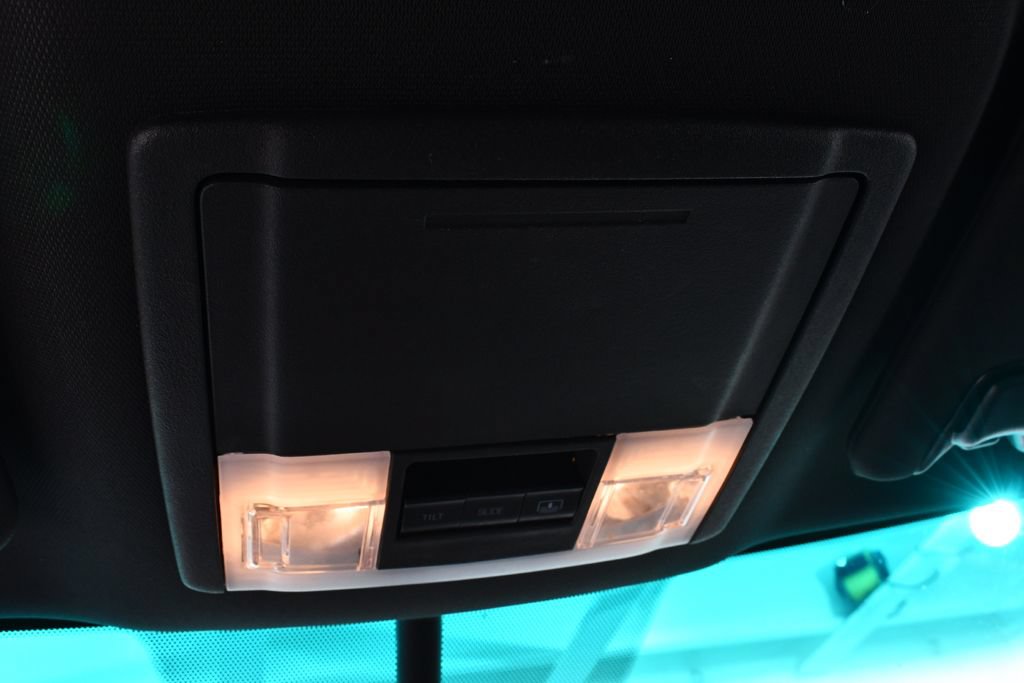 Used 2014 Ford Explorer XLT w/ Equipment Group 202A AWD/4WD image 35