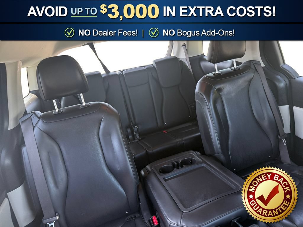 Used 2023 Kia Carnival LX FWD image 23