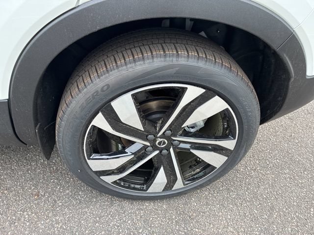 New 2026 Volvo XC40 B5 Ultra w/ Protection Package Premier AWD/4WD image 13