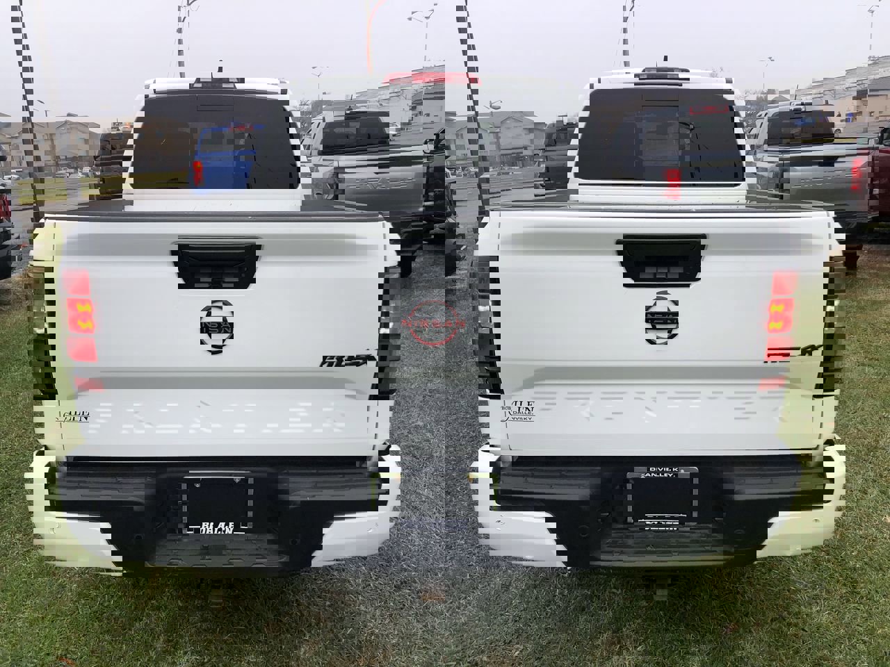 Used 2024 Nissan Frontier PRO-4X w/ Technology Package image 10