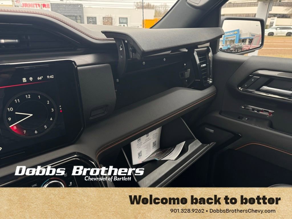 Used 2025 GMC Sierra 1500 AT4 image 33