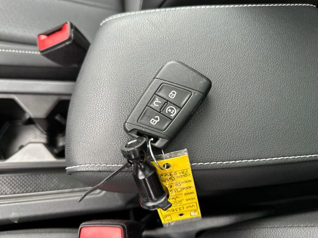 Certified 2023 Volkswagen Tiguan SE R-Line AWD/4WD image 40