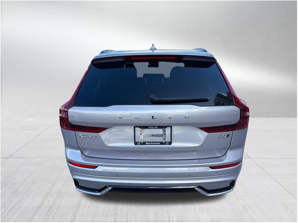 New 2026 Volvo XC60 B5 Core AWD/4WD image 5