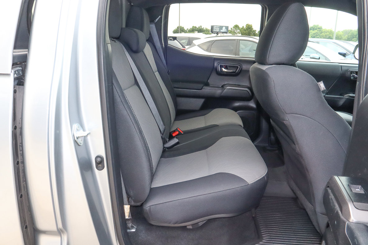 Used 2022 Toyota Tacoma TRD Off-Road image 27