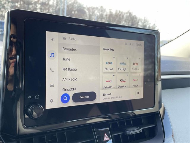 Certified 2023 Toyota Corolla LE image 28