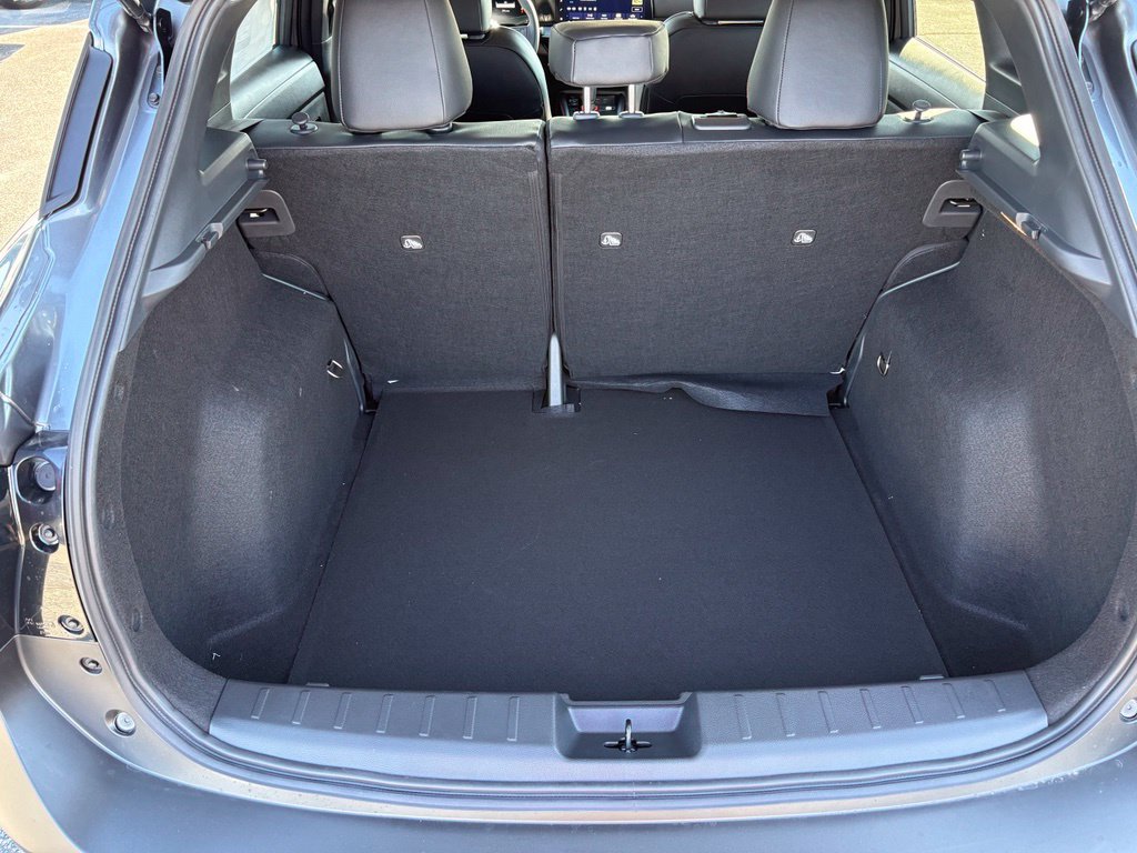New 2027 Nissan Kicks SR FWD image 11