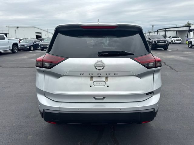 Used 2025 Nissan Rogue SV FWD image 4