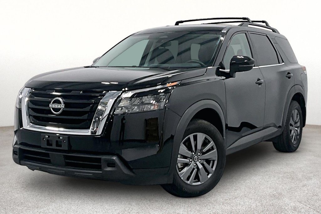 Used 2025 Nissan Pathfinder SV FWD image 11